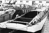 MZ 743